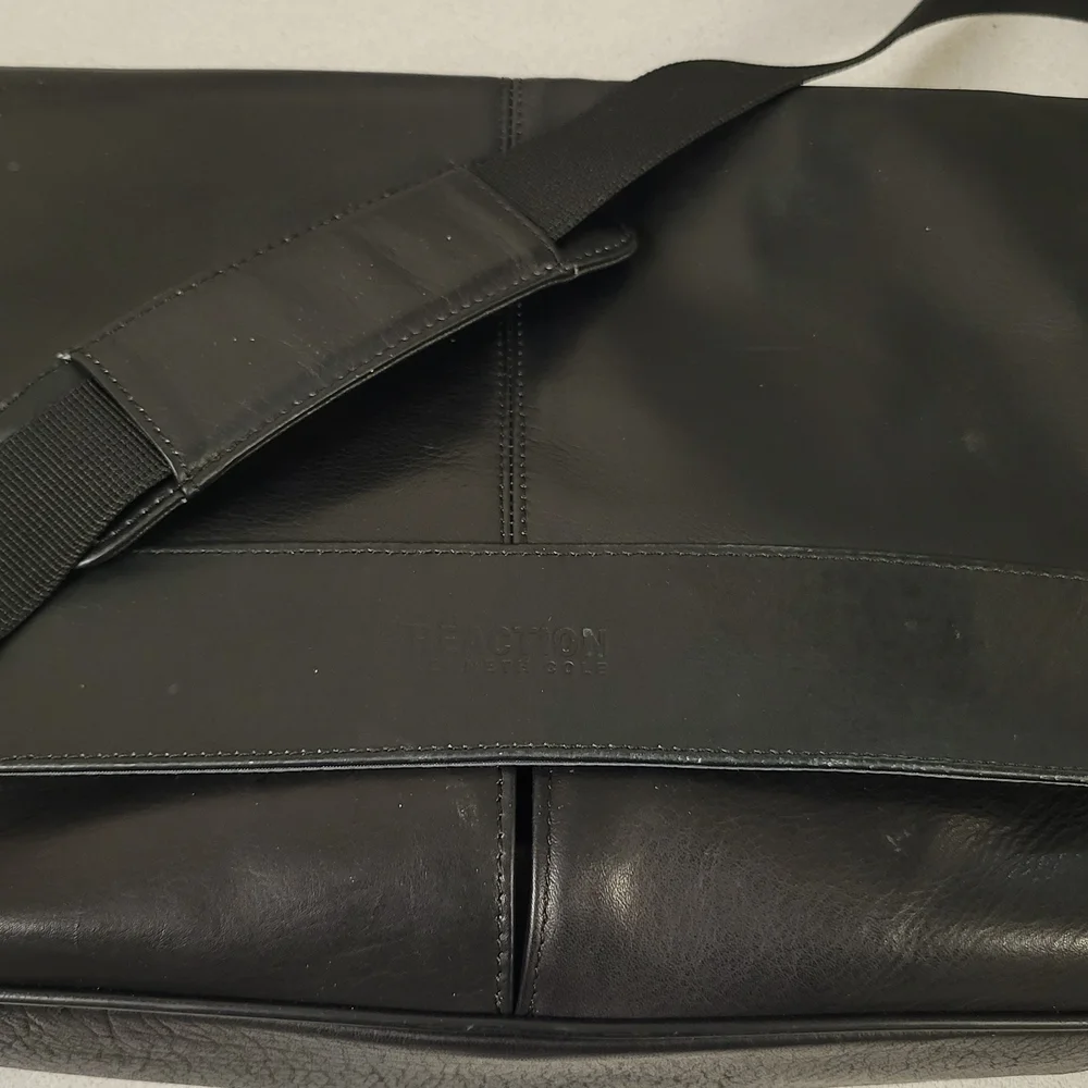 Black Men's Messenger Bag - Professional Laptop Shoulder Bag